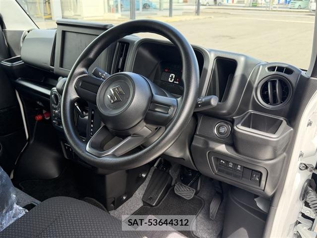 Suzuki EVERY 2026-07 8362010-11