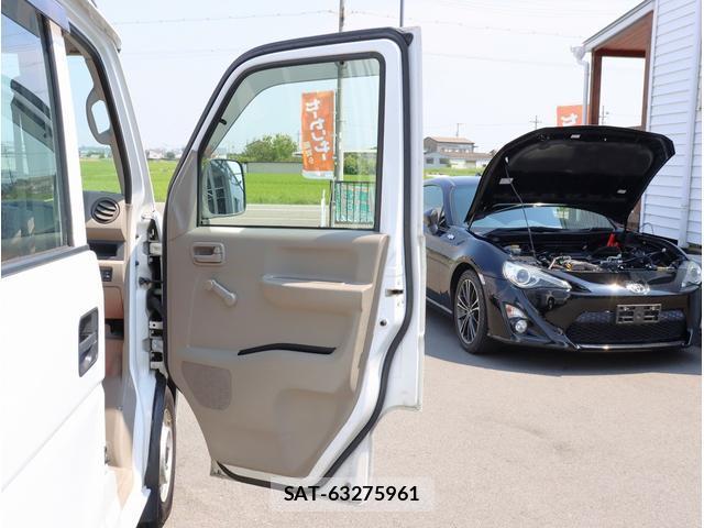 Suzuki EVERY 2014-12 8362889-16