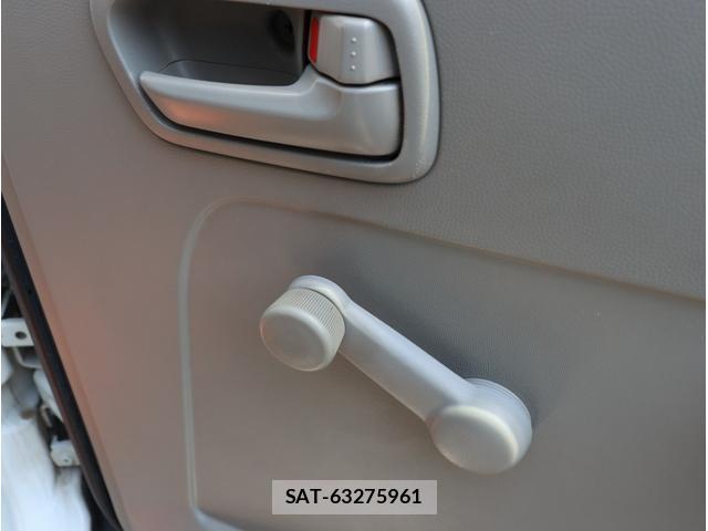 Suzuki EVERY 2014-12 8362889-17