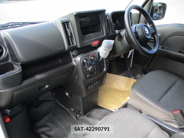 Suzuki EVERY 2026-07 8362916-11