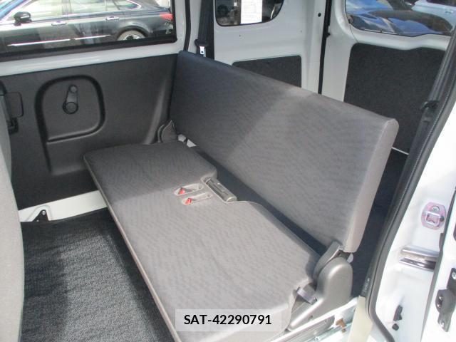 Suzuki EVERY 2026-07 8362916-13
