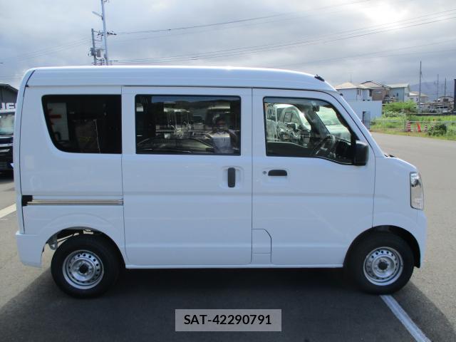 Suzuki EVERY 2026-07 8362916-9