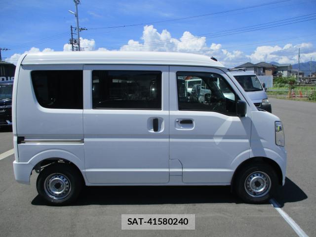 Suzuki EVERY 2026-07 8362918-9