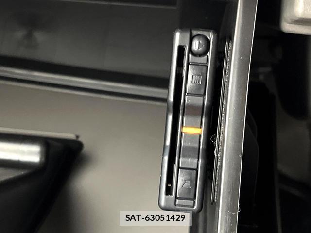 Suzuki EVERY 2025-04 8363242-5