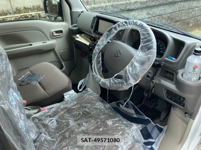 Suzuki EVERY 2019-07 8363320-9