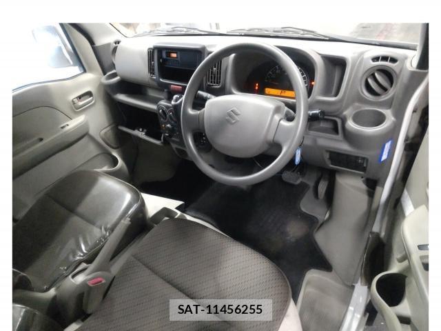 Suzuki EVERY 2015-03 8363326-2
