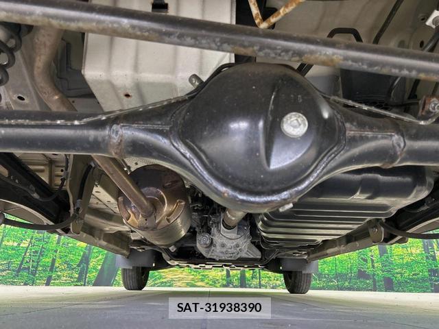 Suzuki EVERY 2014-07 8363583-18