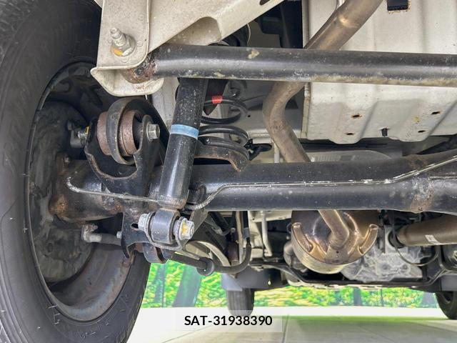 Suzuki EVERY 2014-07 8363583-19