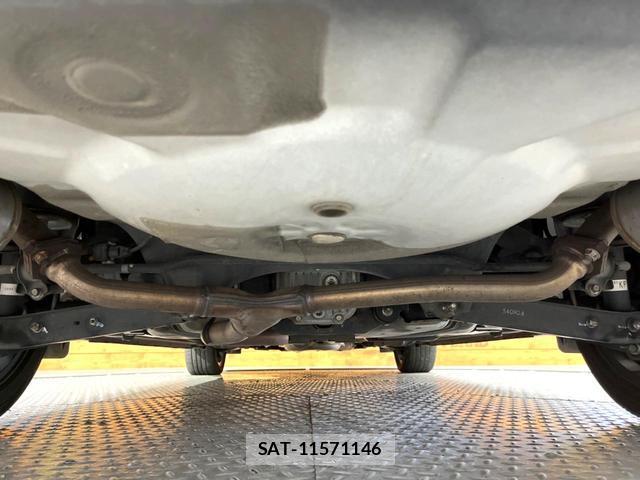 Subaru EXIGA CROSSOVER 2015-04 8362792-17