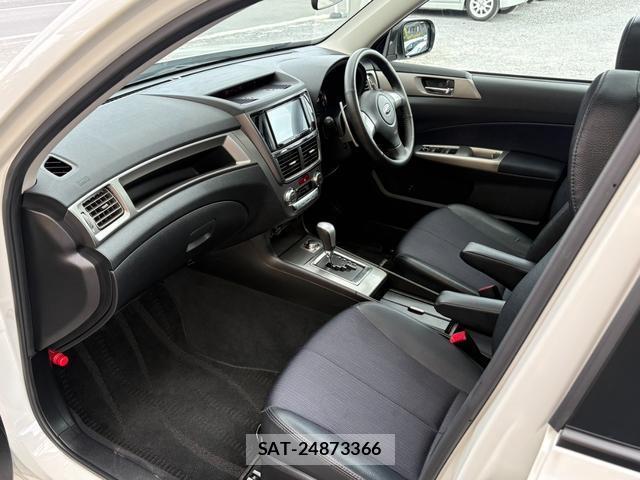 Subaru EXIGA 2009-12 8360887-11