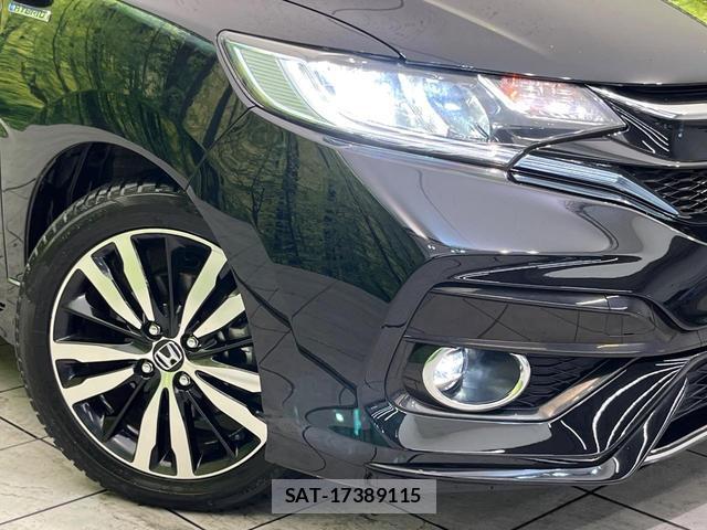 Honda FIT HYBRID 2017-09 8360563-11