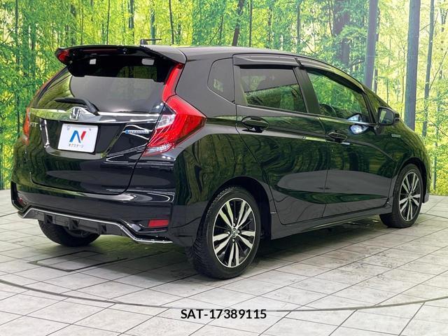 Honda FIT HYBRID 2017-09 8360563-16