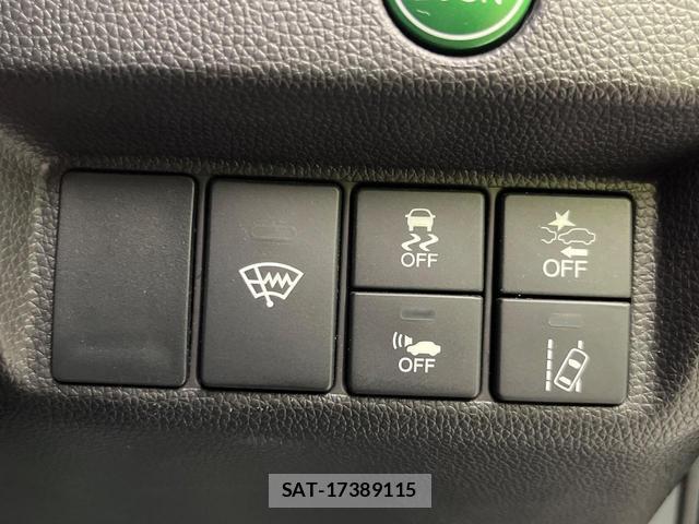 Honda FIT HYBRID 2017-09 8360563-4