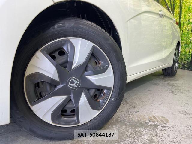 Honda FIT HYBRID 2015-09 8361592-10