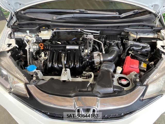 Honda FIT HYBRID 2015-09 8361592-15