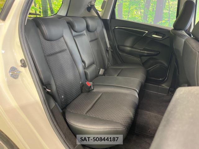 Honda FIT HYBRID 2015-09 8361592-7
