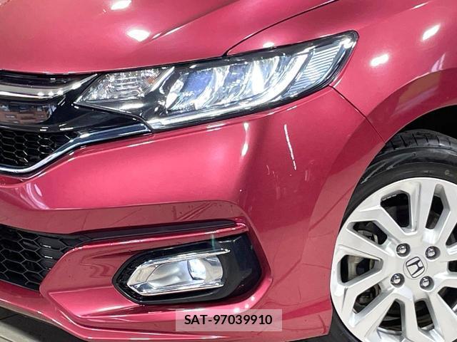 Honda FIT HYBRID 2017-11 8362394-11