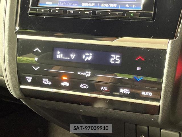 Honda FIT HYBRID 2017-11 8362394-6