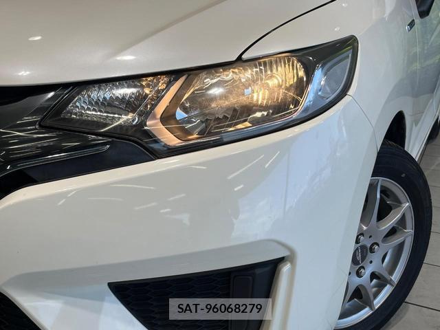 Honda FIT HYBRID 2014-01 8363085-11