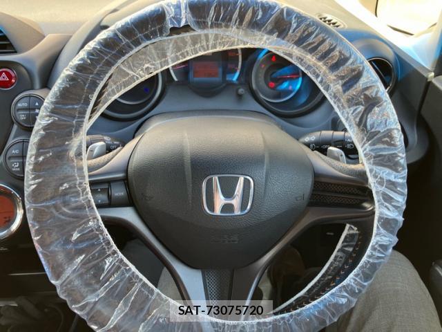 Honda FIT 2010-10 8361703-12