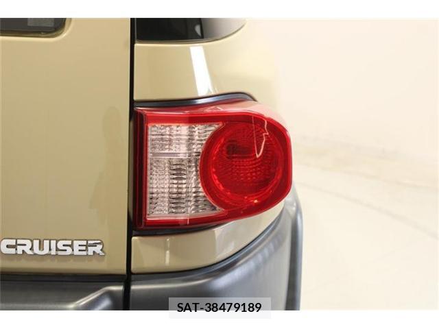 Toyota FJ CRUISER 2013-10 8360686-18