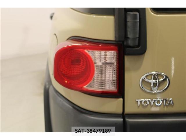 Toyota FJ CRUISER 2013-10 8360686-19