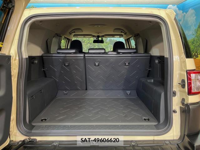Toyota FJ CRUISER 2017-11 8361663-11