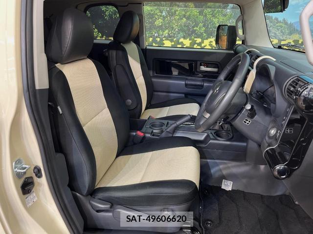 Toyota FJ CRUISER 2017-11 8361663-9