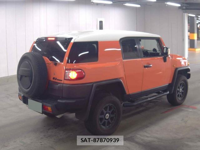 Toyota FJ CRUISER 2013-11 8362154-1