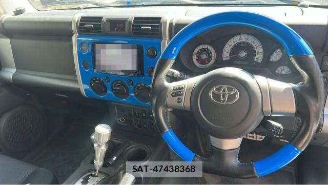 Toyota FJ CRUISER 2011-10 8362245-16