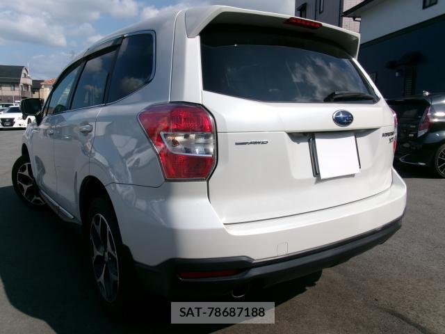 Subaru FORESTER 2014-02 8361769-1