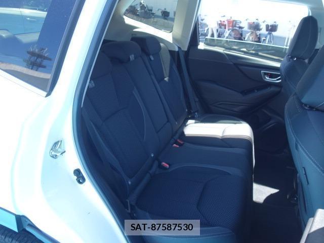 Subaru FORESTER 2019-07 8361775-16
