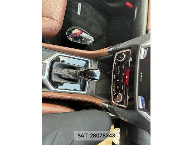 Subaru FORESTER 2018-09 8363266-17