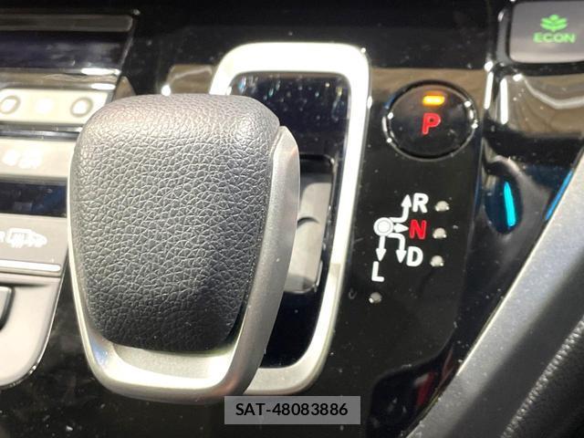 Honda FREED HYBRID 2020-05 8362052-18