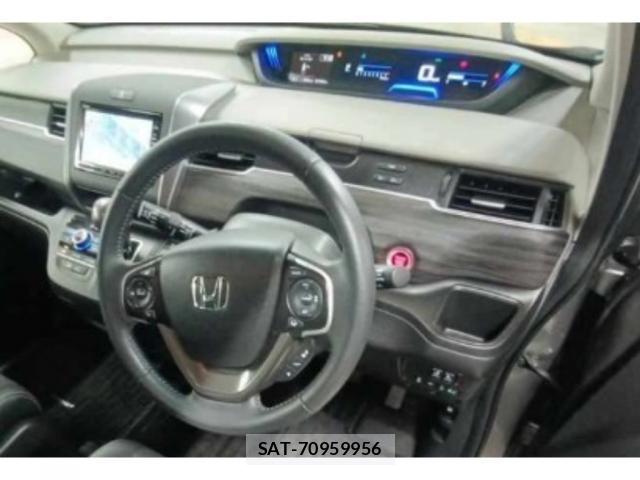 Honda FREED 2022-11 8361320-2