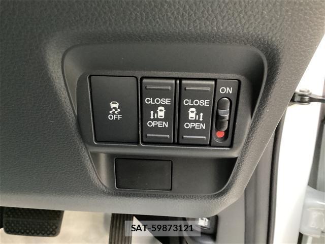 Honda FREED 2025-05 8360490-8