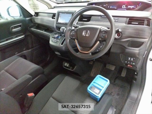 Honda FREED 2022-12 8361216-2