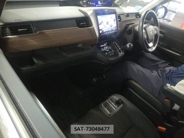 Honda FREED 2023-01 8361367-2