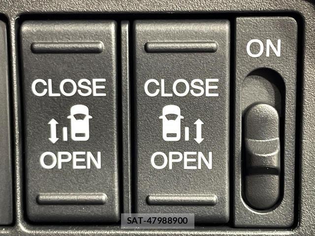 Honda FREED 2025-10 8361506-4