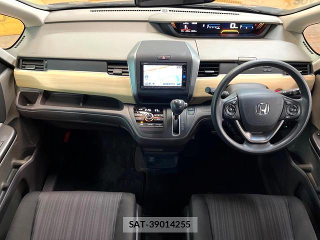 Honda FREED 2017-03 8361928-1