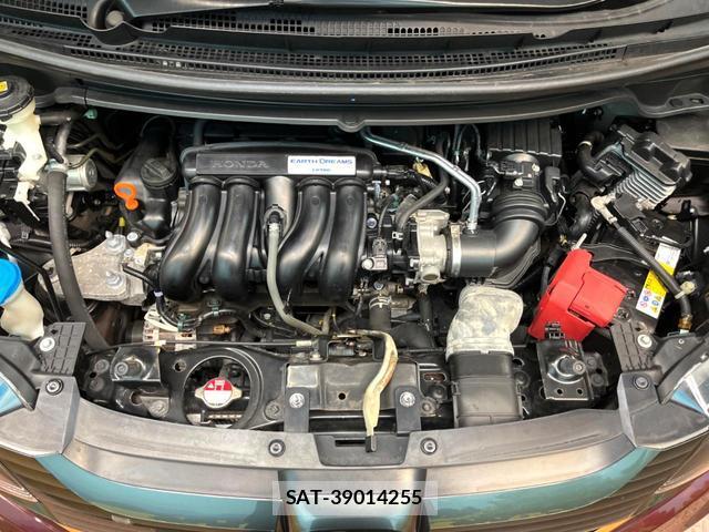 Honda FREED 2017-03 8361928-18
