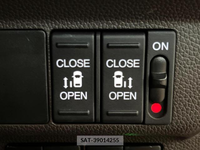 Honda FREED 2017-03 8361928-4