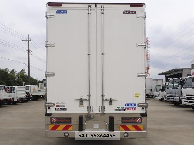 Isuzu GIGA 2023-12 8363861-1