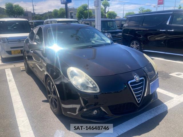 ALFA ROMEO GIULIETTA 2014-03 8361705-2