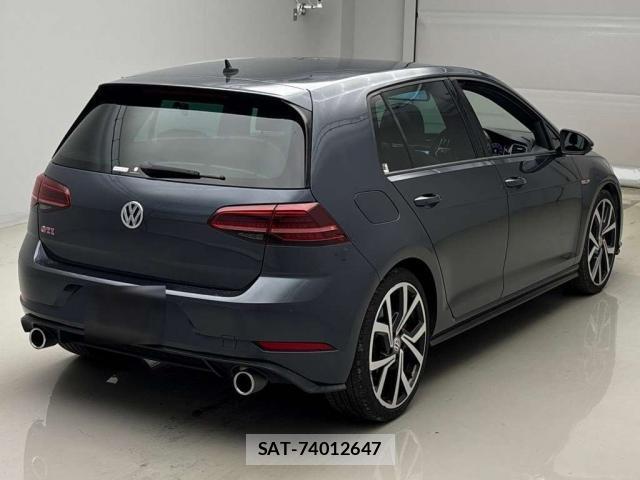 VolksWagen GOLF GTI 2018-01 8362136-1