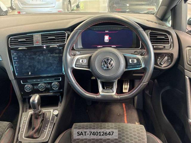 VolksWagen GOLF GTI 2018-01 8362136-2