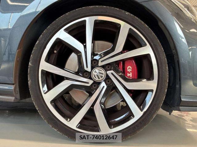 VolksWagen GOLF GTI 2018-01 8362136-3