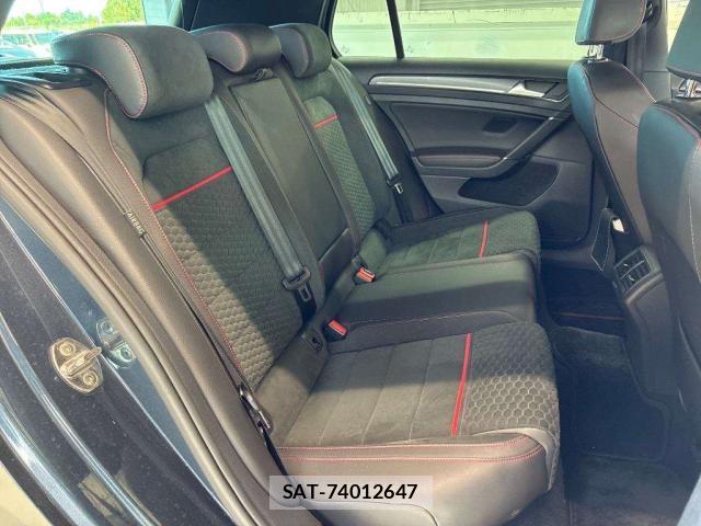 VolksWagen GOLF GTI 2018-01 8362136-6