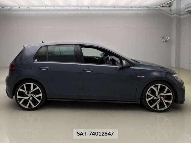 VolksWagen GOLF GTI 2018-01 8362136-9
