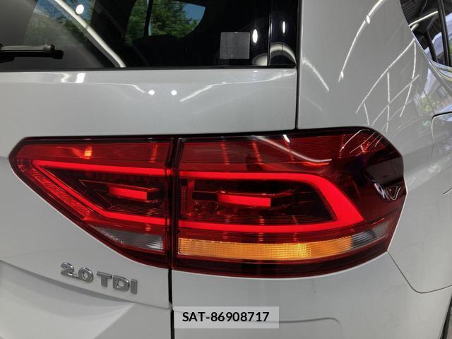 VolksWagen GOLF TOURAN 2019-12 8363171-6